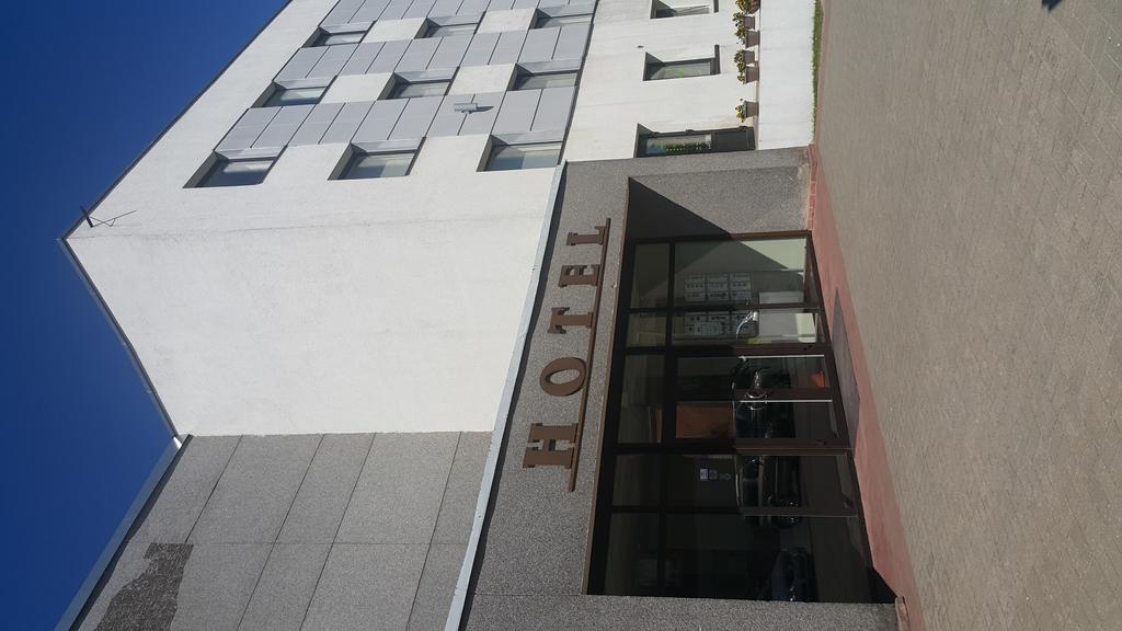 Hotel Gulbene Ngoại thất bức ảnh